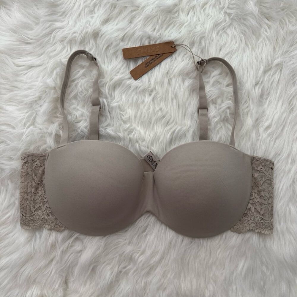 Skims Fits Everybody Lace Lightly Lined Balconette Bra
Stone Size 42B